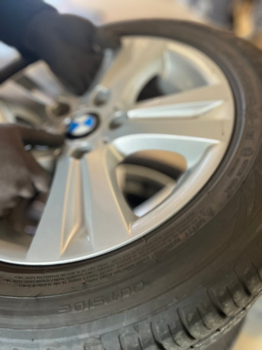 Boka tid för däckskifte – slipp köa i timmar!